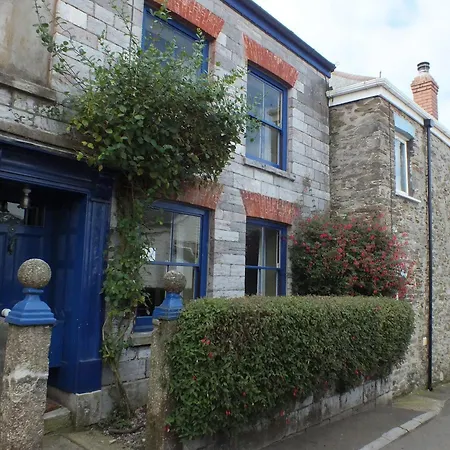 3 Bed In Polruan Pc032 Fowey